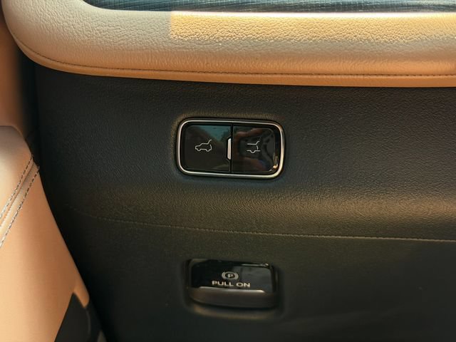 Used 2025 Lincoln Navigator Black Label AWD/4WD image 52