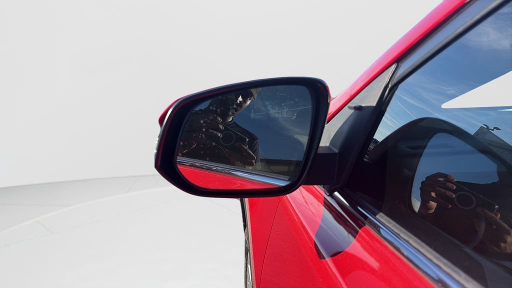 Used 2015 Toyota RAV4 XLE FWD image 24