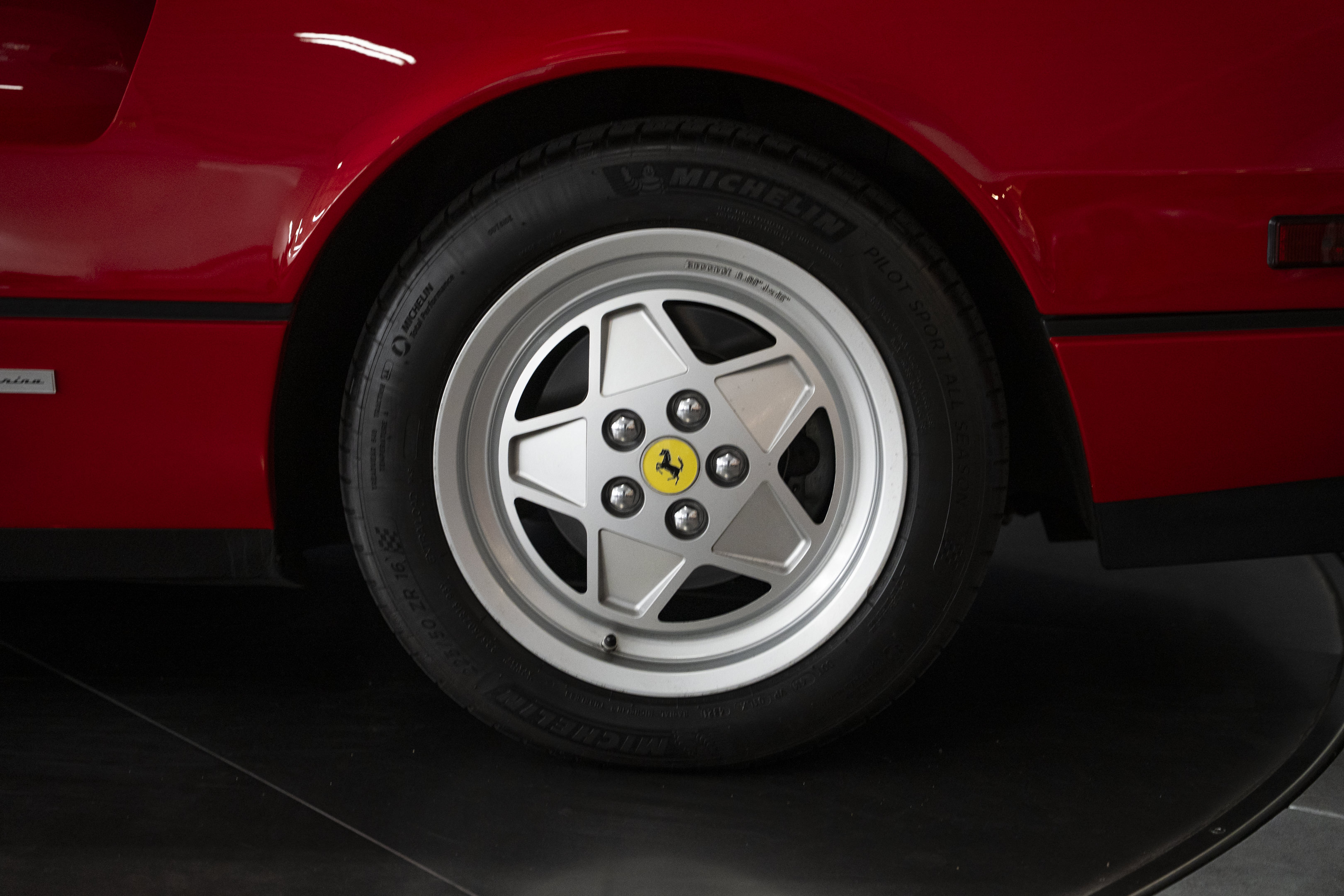 Used 1988 Ferrari 328 GTS RWD image 21
