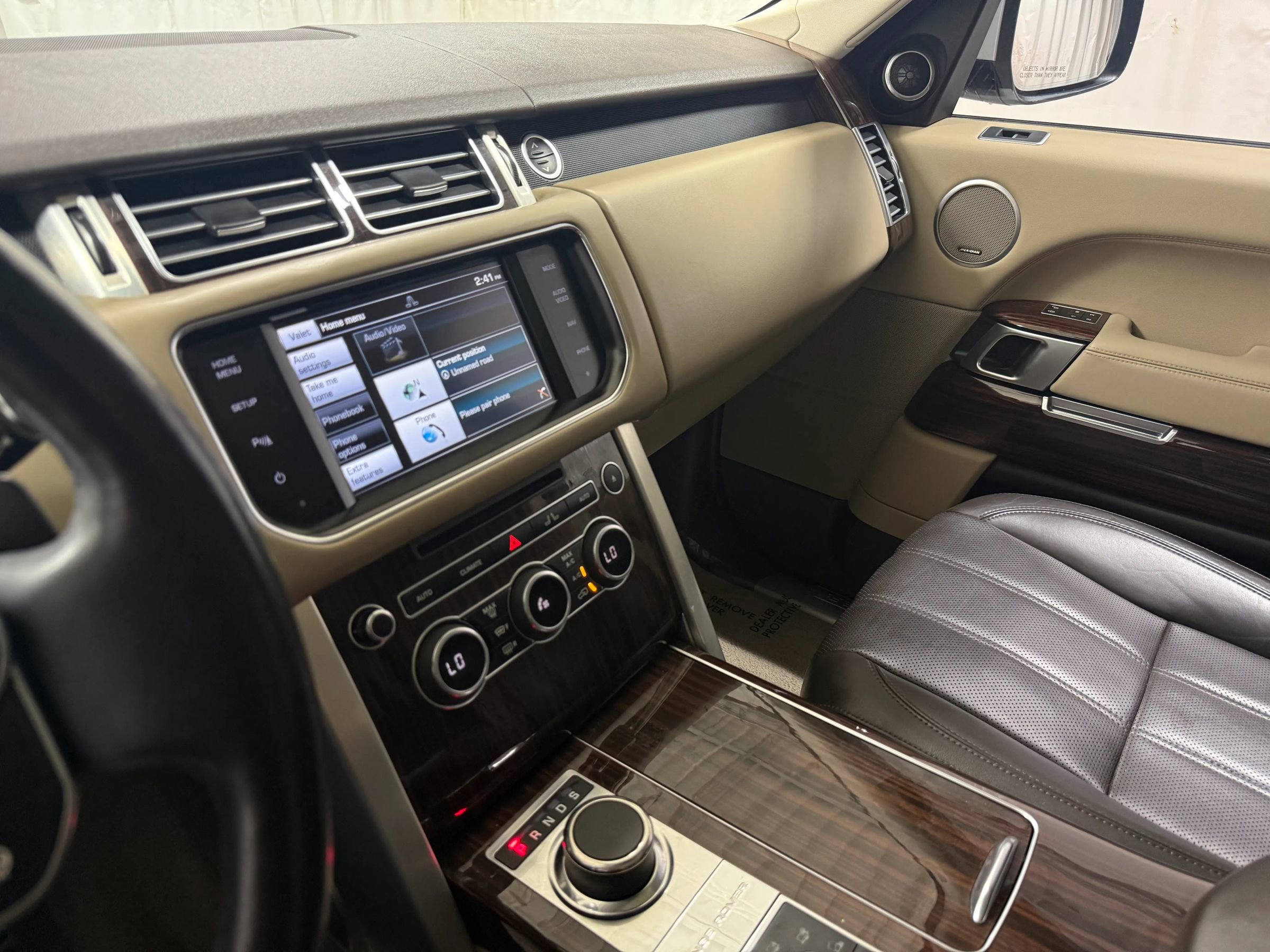 Used 2014 Land Rover Range Rover Supercharged image 21