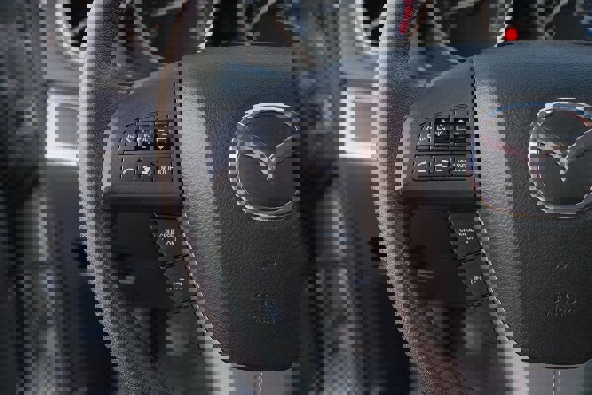 Used 2013 MAZDA MAZDA3 i Touring image 17