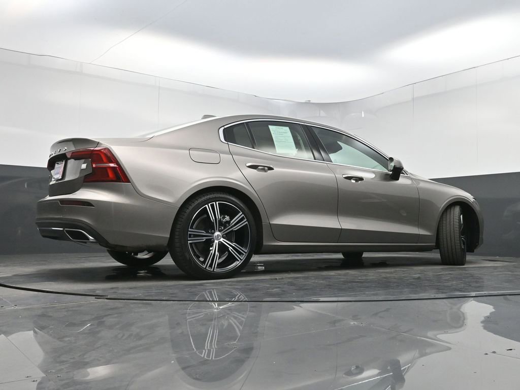 Used 2021 Volvo S60 T8 Inscription w/ Climate Package image 31