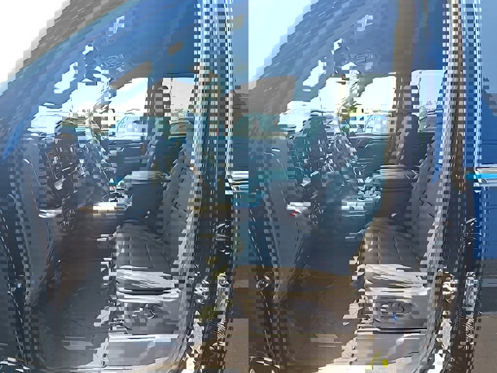 New 2025 Chevrolet Silverado 3500 LTZ w/ LTZ Convenience Package image 10