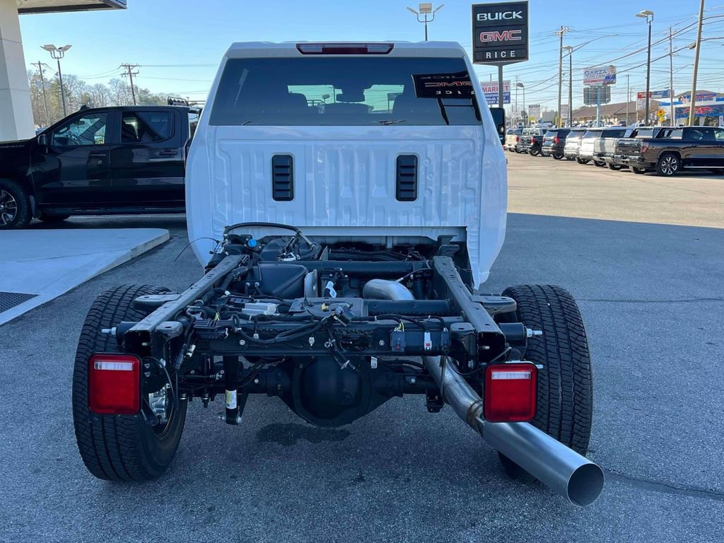 New 2026 GMC Sierra 3500 Pro w/ Convenience Package image 4