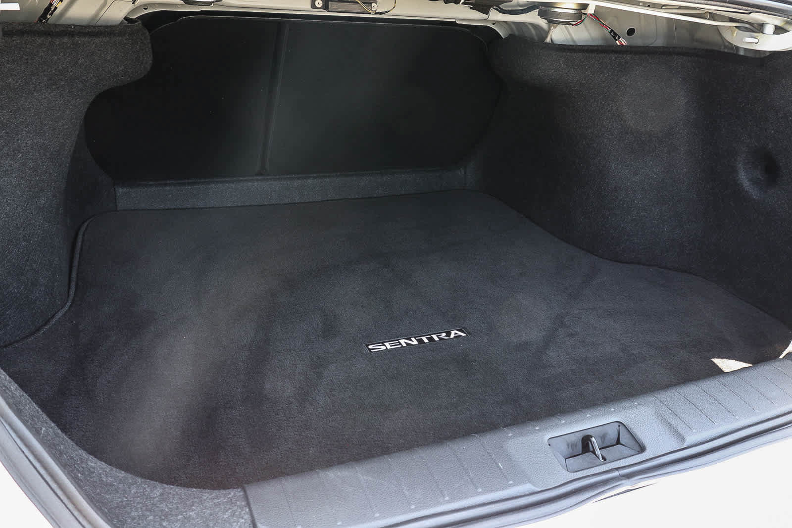 Used 2024 Nissan Sentra S FWD image 16