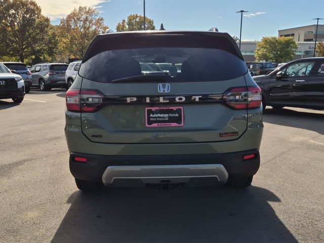 New 2026 Honda Pilot TrailSport image 8