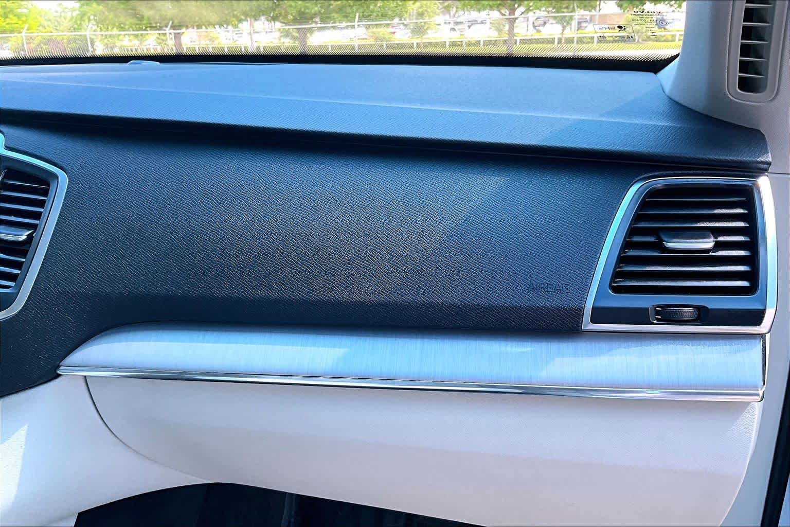 Used 2024 Volvo XC90 B5 Core AWD/4WD image 19