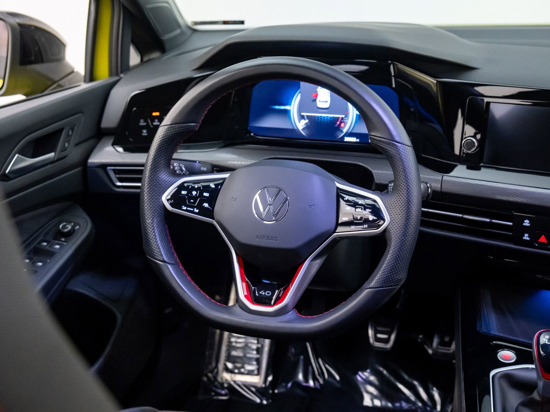 Used 2023 Volkswagen GTI 40th Anniversary Edition image 10