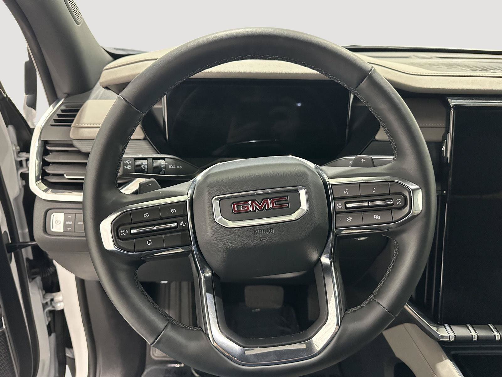 Used 2026 GMC Acadia Elevation AWD/4WD image 9