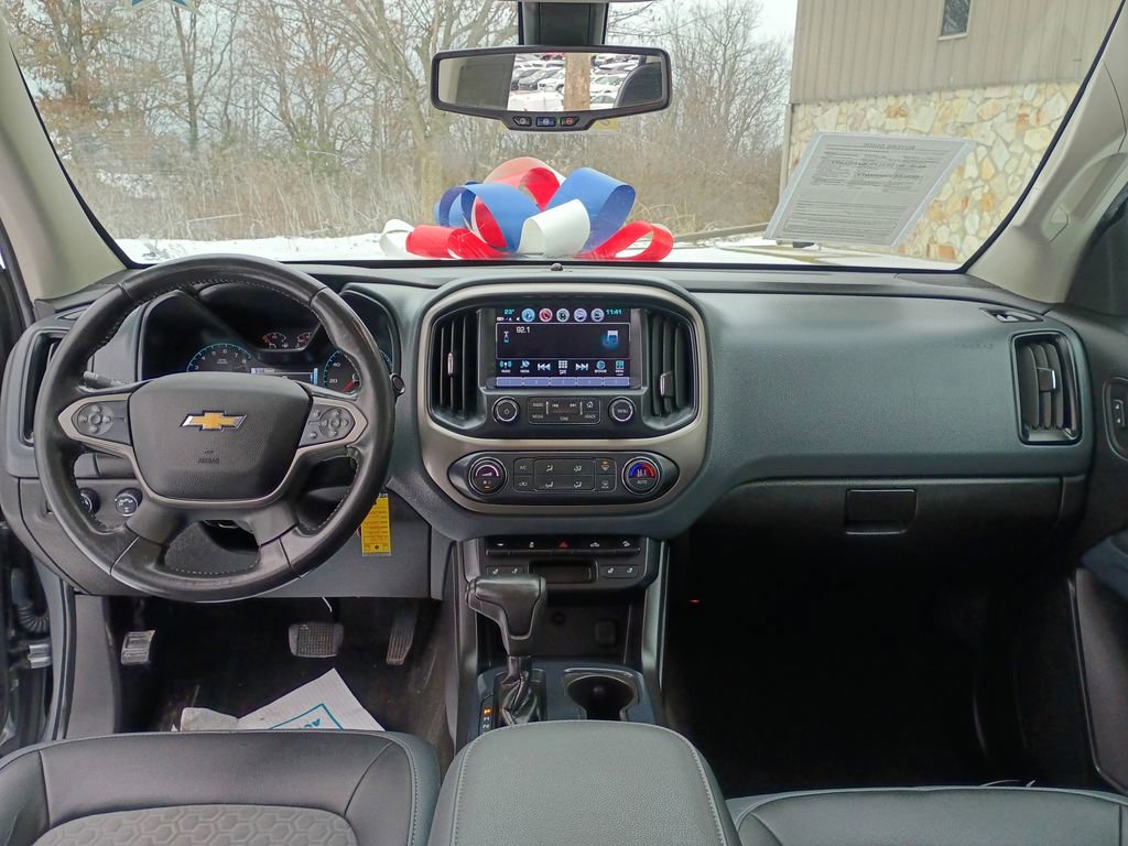 Used 2018 Chevrolet Colorado Z71 w/ LPO, Premium Interior Package image 12