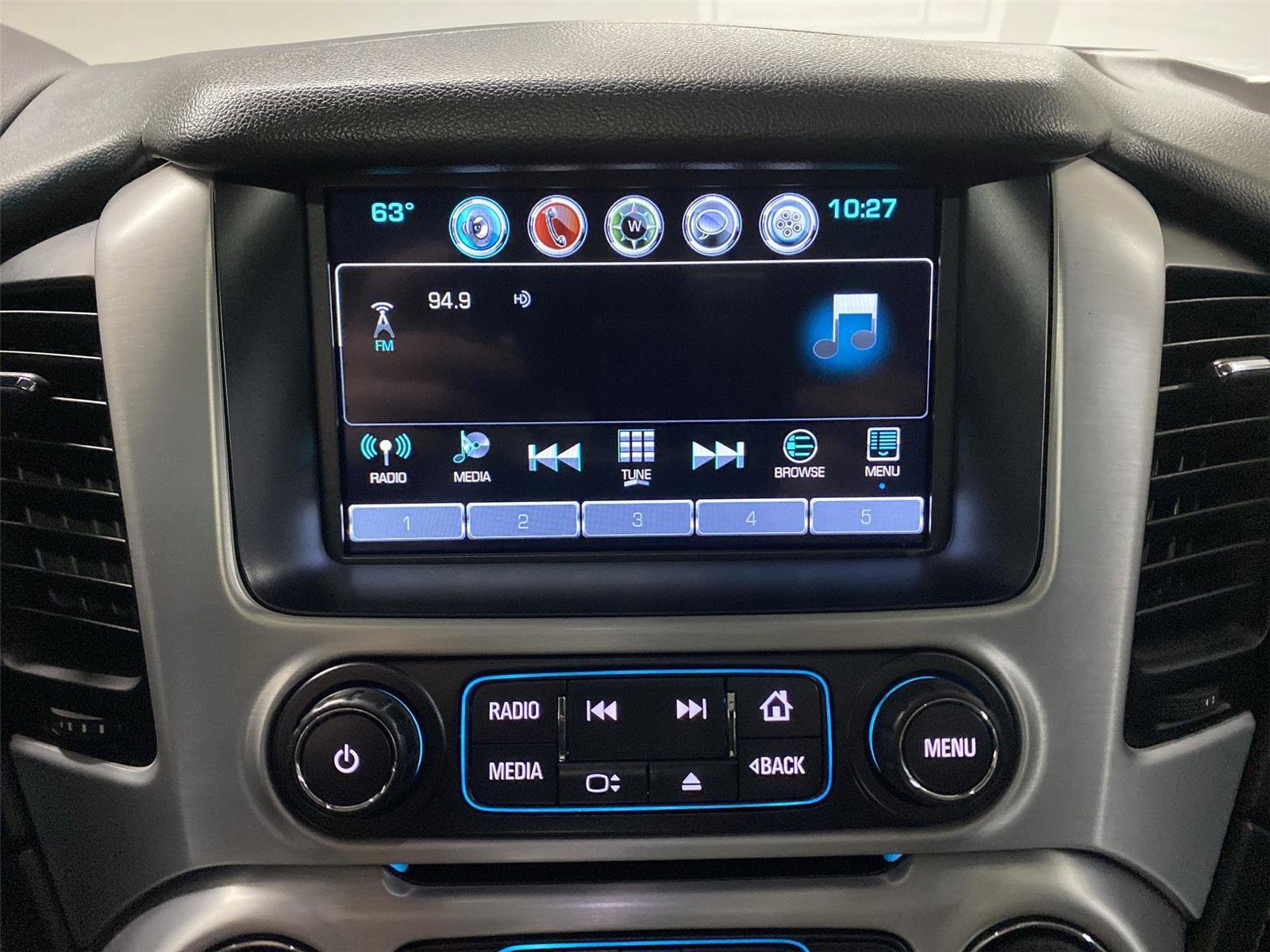 Used 2019 GMC Yukon SLT w/ Graphite Performance Edition image 16
