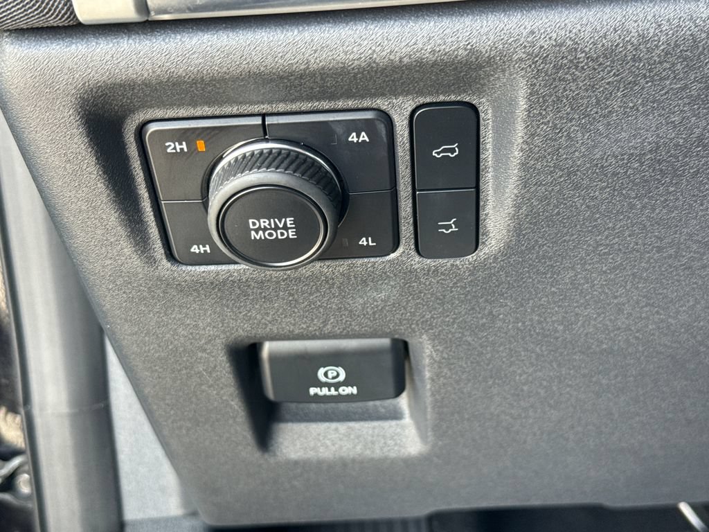 Certified 2025 Ford Expedition Platinum AWD/4WD image 15