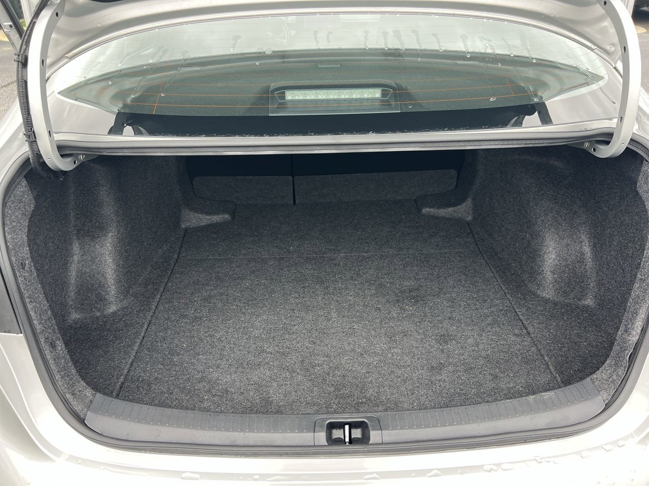Used 2025 Toyota Corolla LE FWD image 33