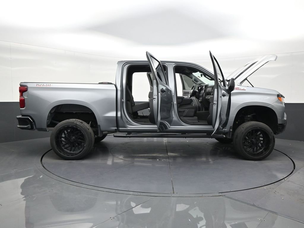 Used 2025 Chevrolet Silverado 1500 Custom Trail Boss image 29