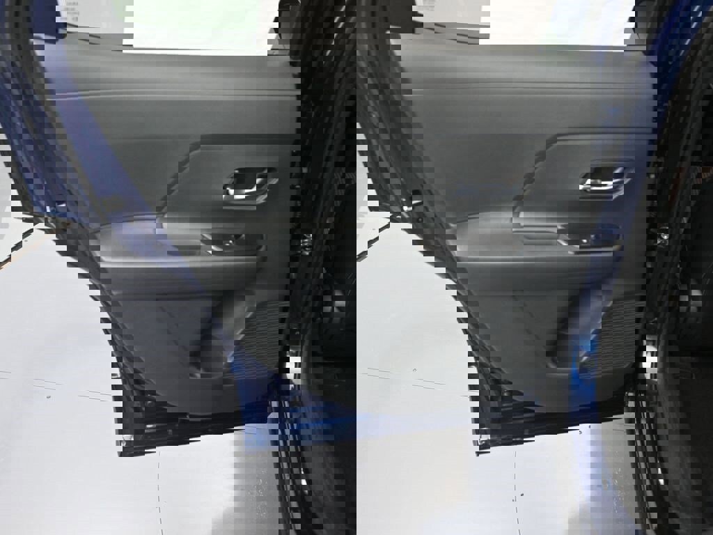 New 2026 Nissan Kicks SR image 19