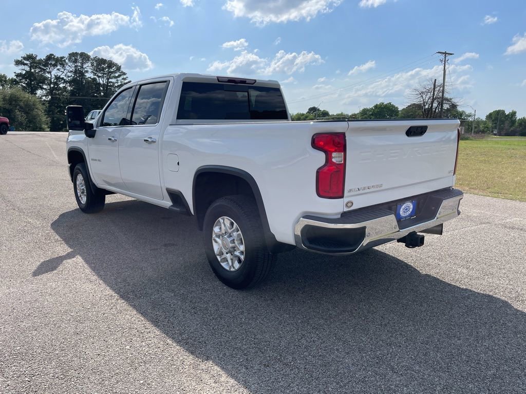 Used 2024 Chevrolet Silverado 2500 LTZ w/ LTZ Convenience Package AWD/4WD image 3