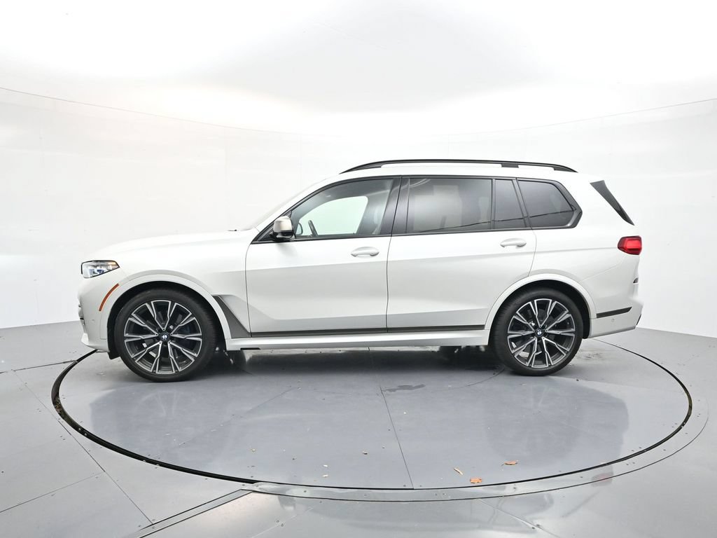 Used 2022 BMW X7 M50i AWD/4WD image 4