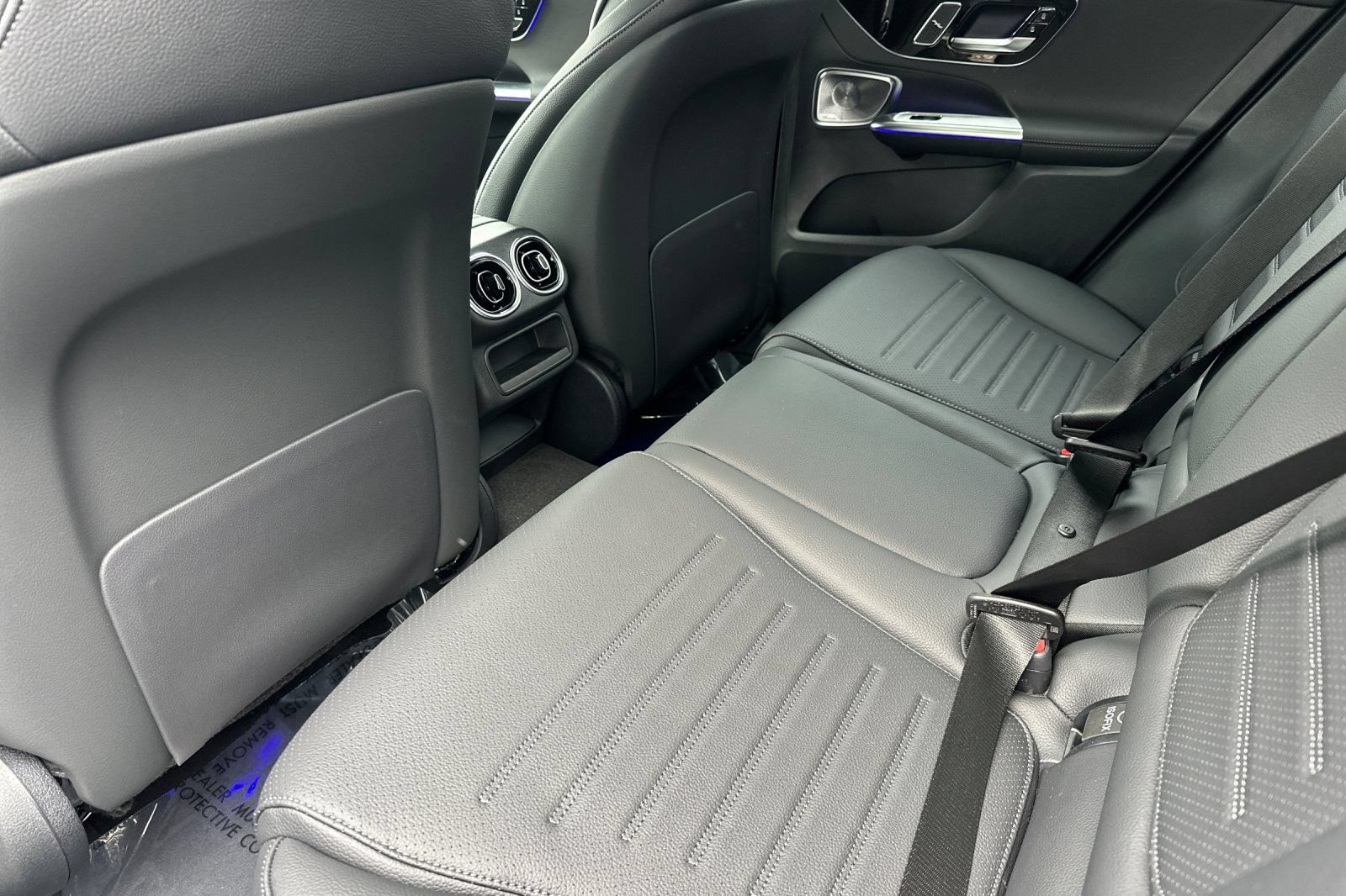 New 2025 Mercedes-Benz GLC 300 4MATIC image 14