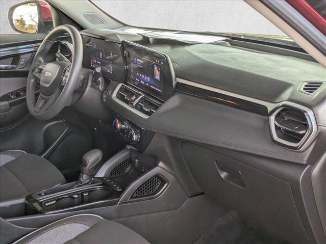 Used 2025 Chevrolet TrailBlazer LT FWD image 20