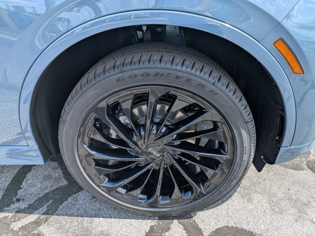 New 2026 Lincoln Aviator Reserve AWD/4WD image 11