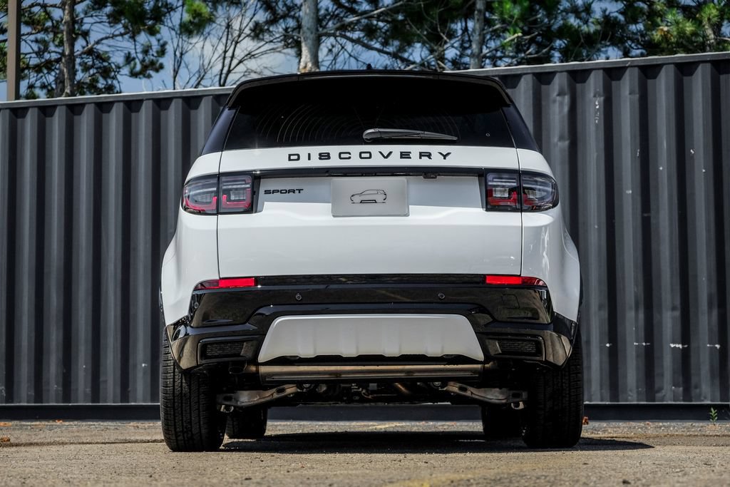 New 2026 Land Rover Discovery Sport Landmark AWD/4WD image 7