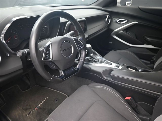Used 2018 Chevrolet Camaro LT w/ Technology Package image 18