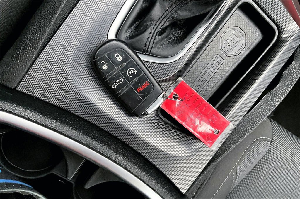 Used 2017 Dodge Charger R/T image 11