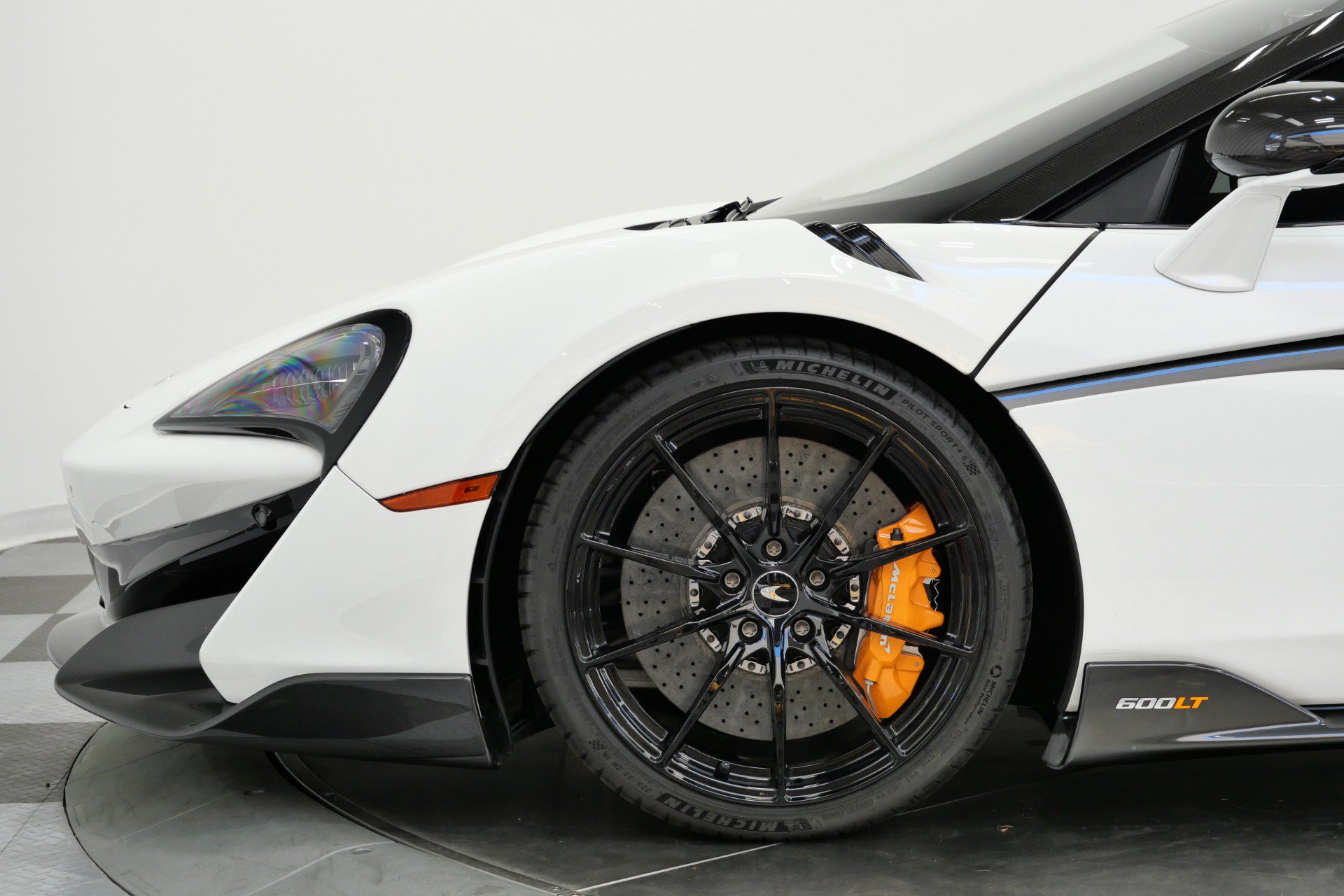 Used 2019 McLaren 600LT RWD image 53