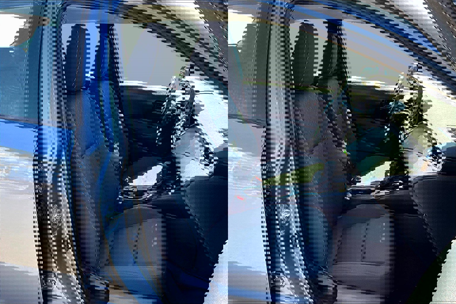 Used 2024 Toyota Corolla LE image 7