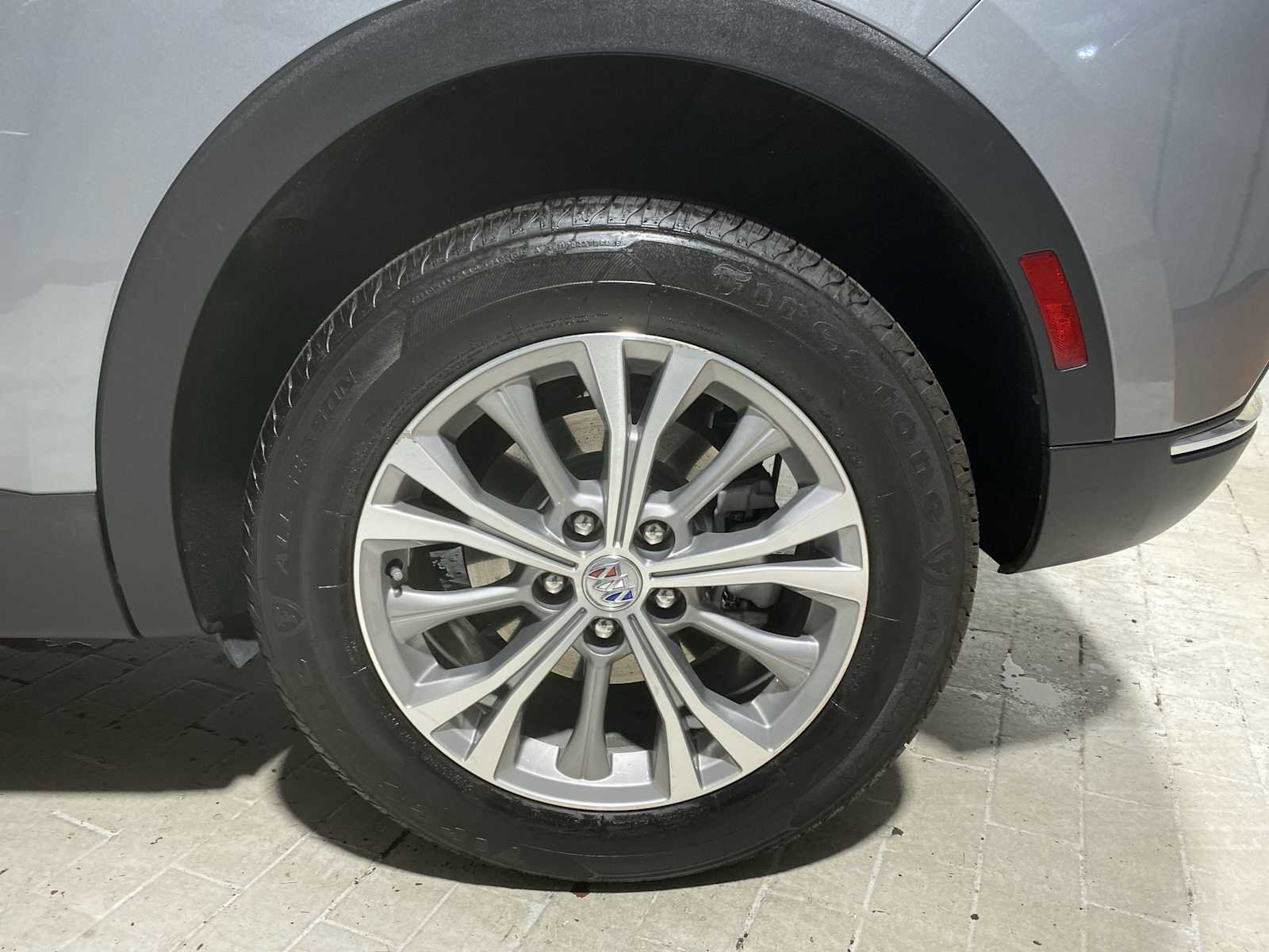 Used 2023 Buick Envision Preferred image 8