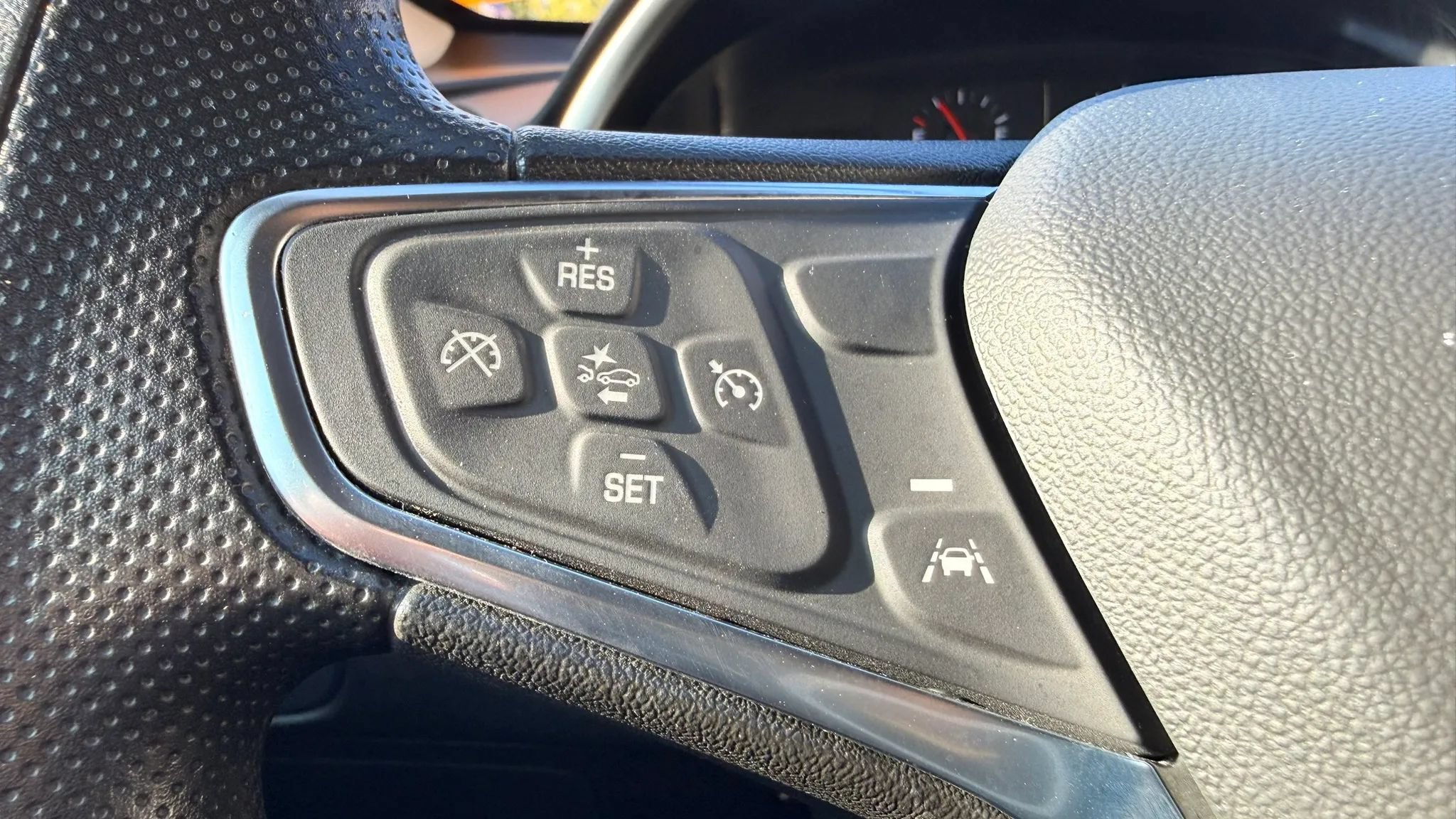 Used 2024 Chevrolet Malibu LT FWD image 19