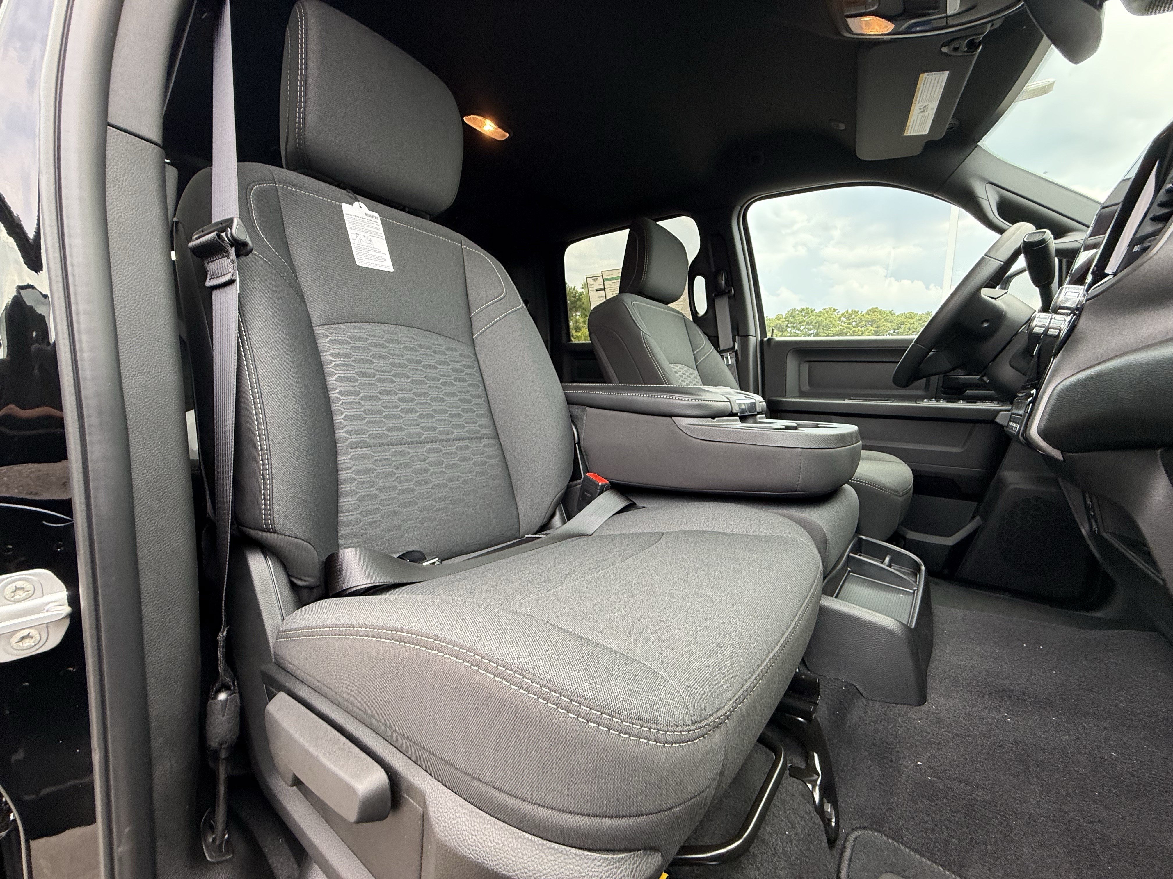 New 2027 RAM 2500 Tradesman AWD/4WD image 34