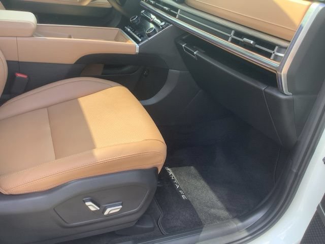 Certified 2025 Hyundai Santa Fe Limited AWD/4WD image 31