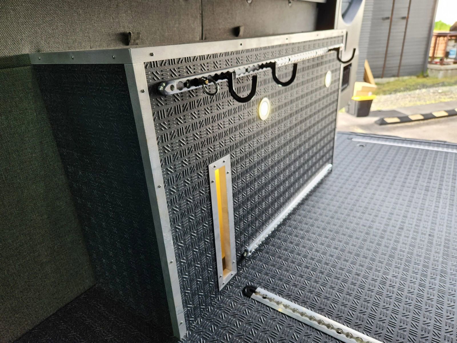 Used 2022 Mercedes-Benz Sprinter 2500 image 25