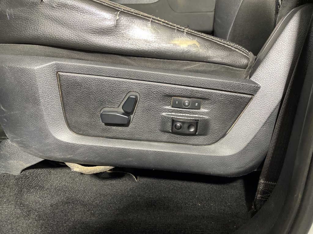 Used 2014 RAM 3500 Laramie image 11