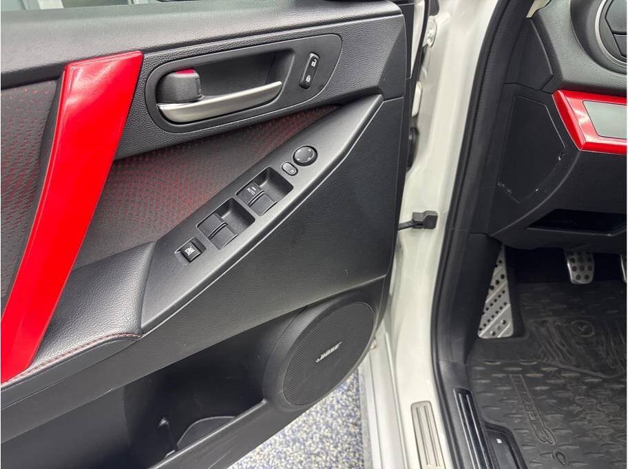 Used 2013 MAZDA MAZDA3 Touring FWD image 18