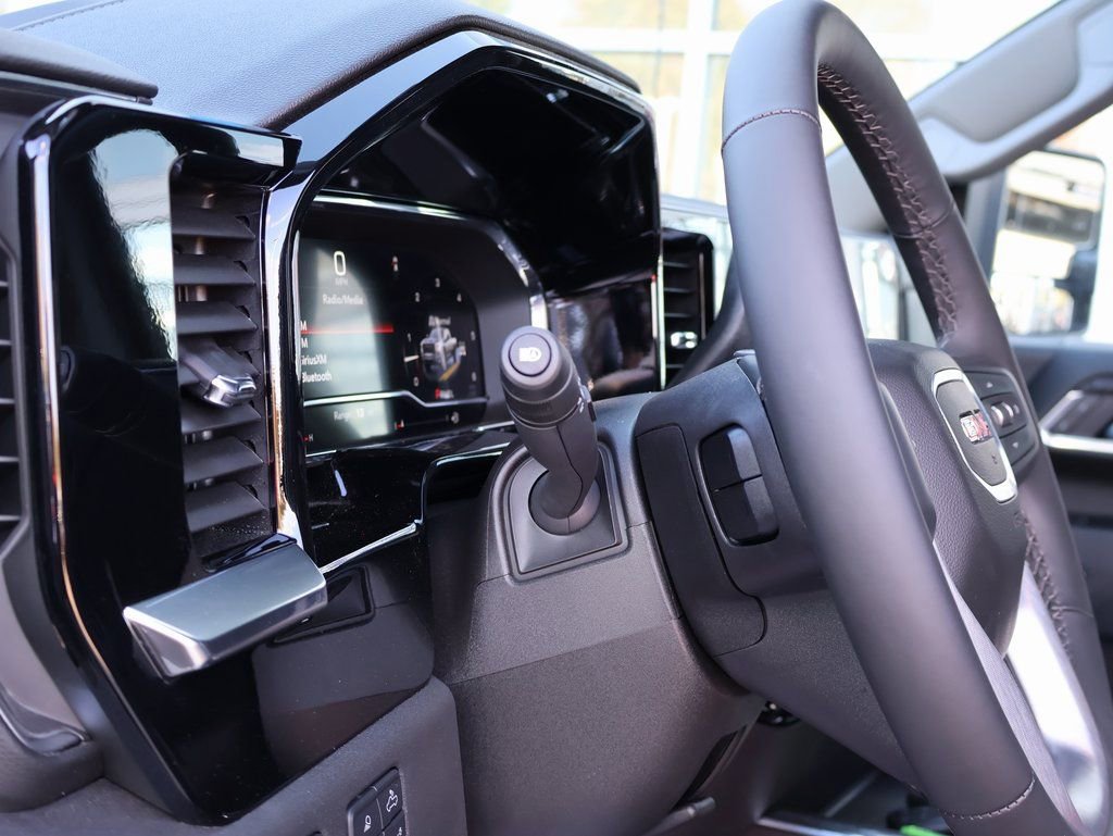 New 2025 GMC Sierra 2500 SLT w/ SLT Convenience Package image 13