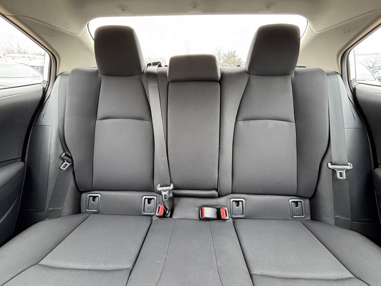 Used 2025 Toyota Corolla LE image 37