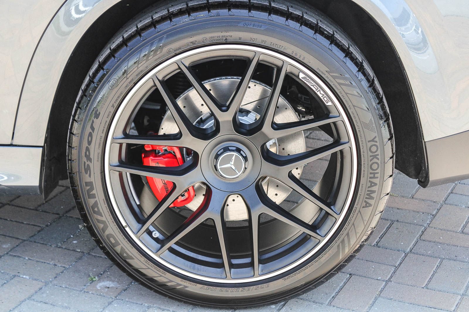 New 2026 Mercedes-Benz GLE 63 AMG S image 10