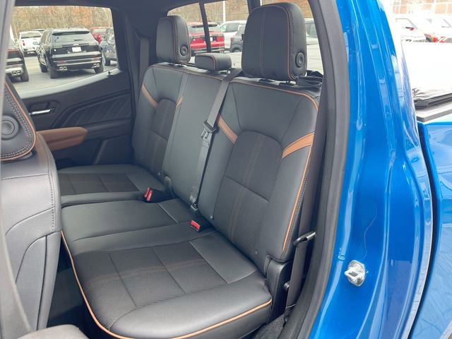 Used 2024 GMC Canyon AT4 image 24