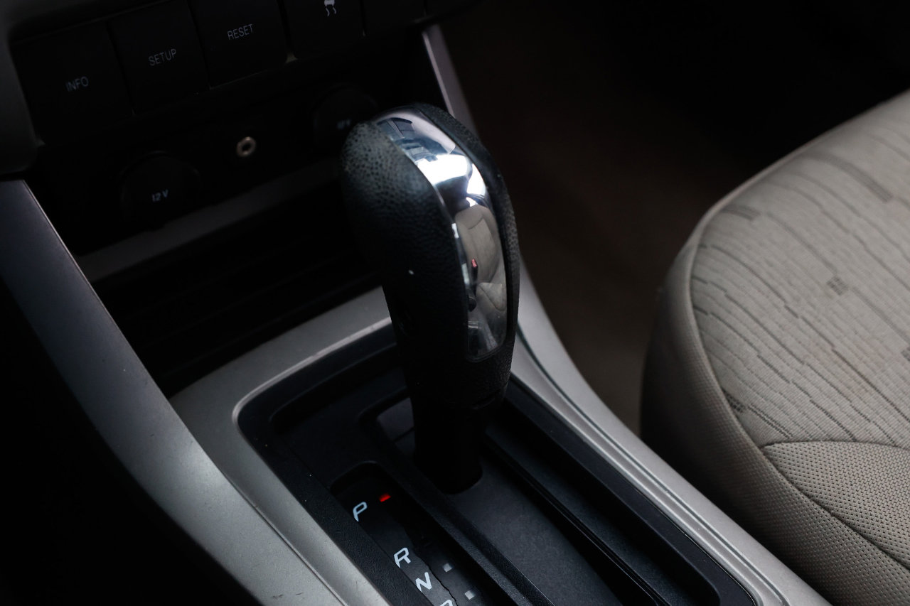 Used 2010 Ford Focus SE image 39