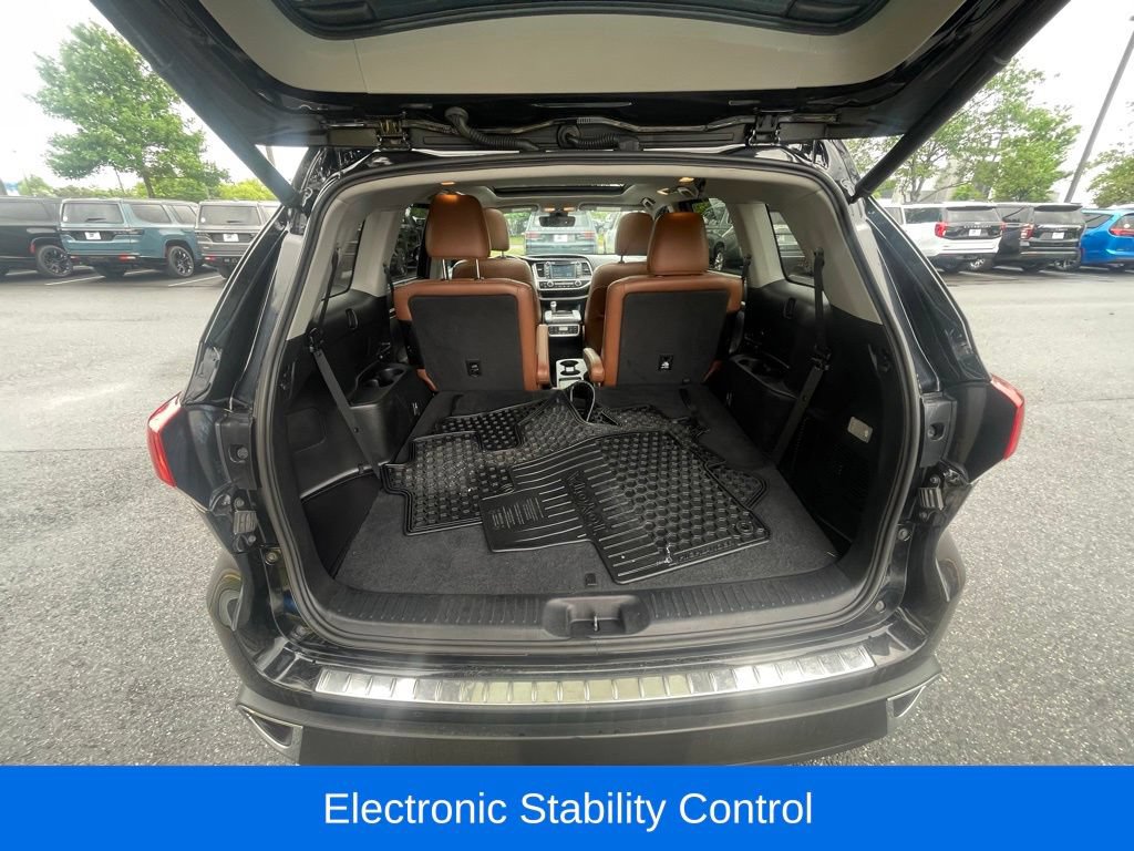 Used 2019 Toyota Highlander Limited AWD/4WD image 20