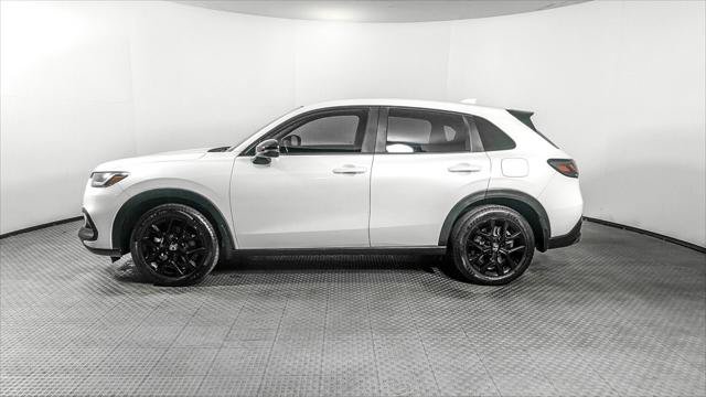 Used 2024 Honda HR-V Sport image 3