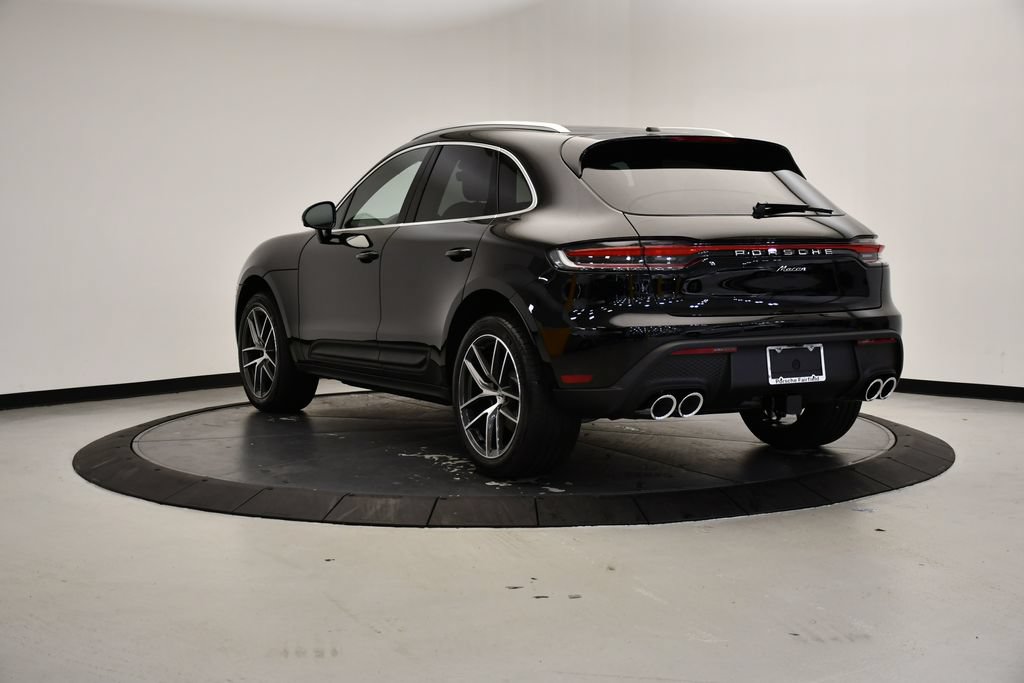 Certified 2026 Porsche Macan Turbo AWD/4WD image 3