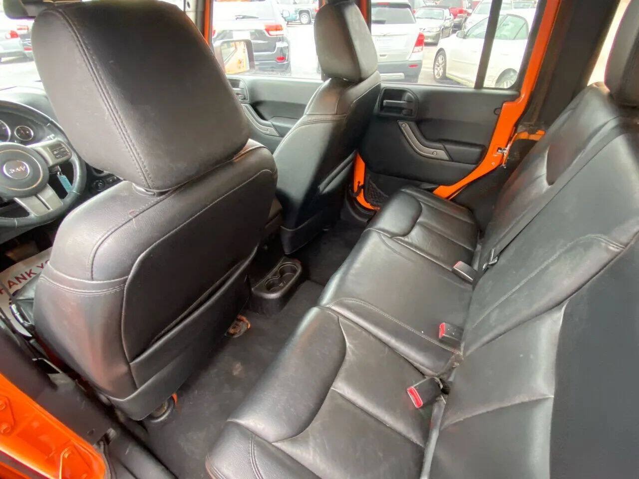 Used 2013 Jeep Wrangler Unlimited Sahara AWD/4WD image 14