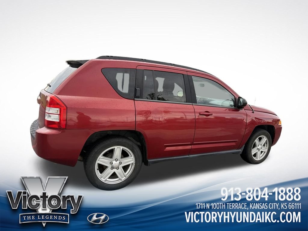 Used 2010 Jeep Compass Sport FWD image 5