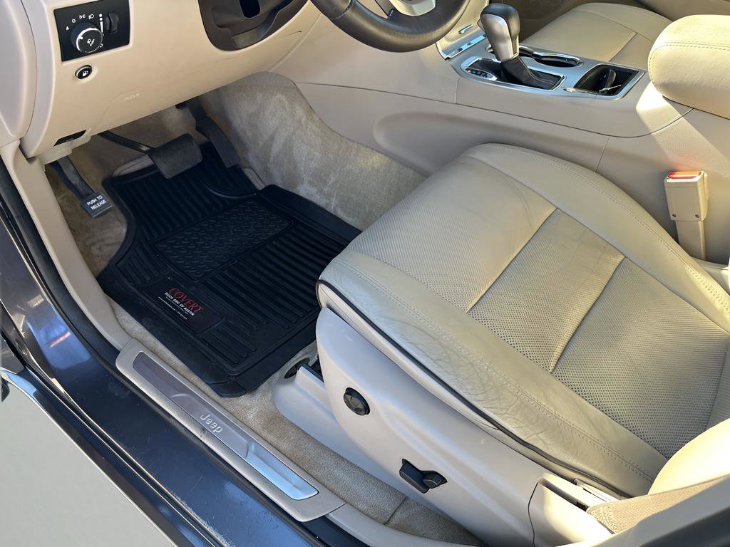 Used 2017 Jeep Grand Cherokee Overland image 27