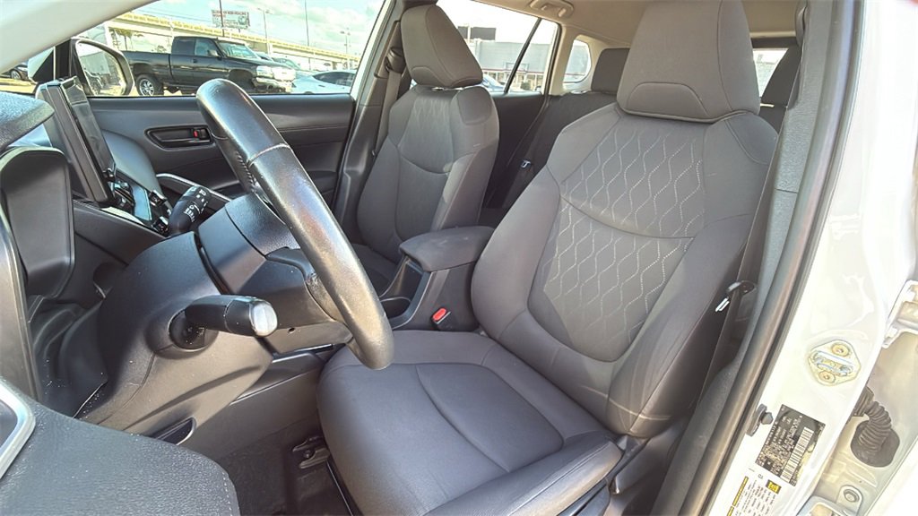 Used 2023 Toyota Corolla Cross LE image 14