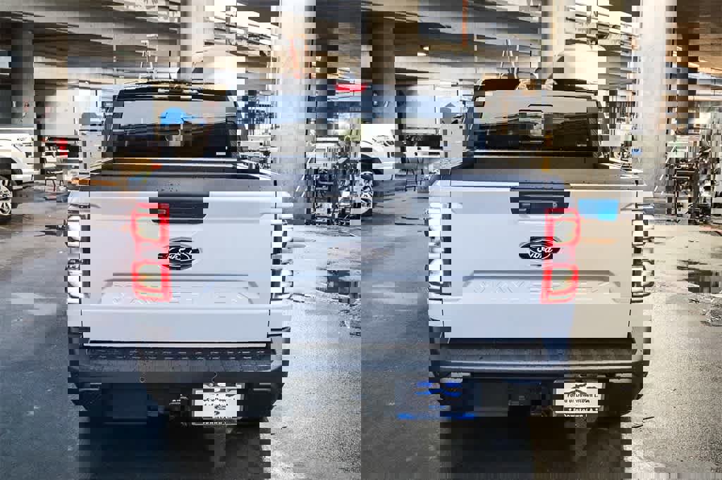 New 2025 Ford Maverick Lariat w/ Black Appearance Package image 7