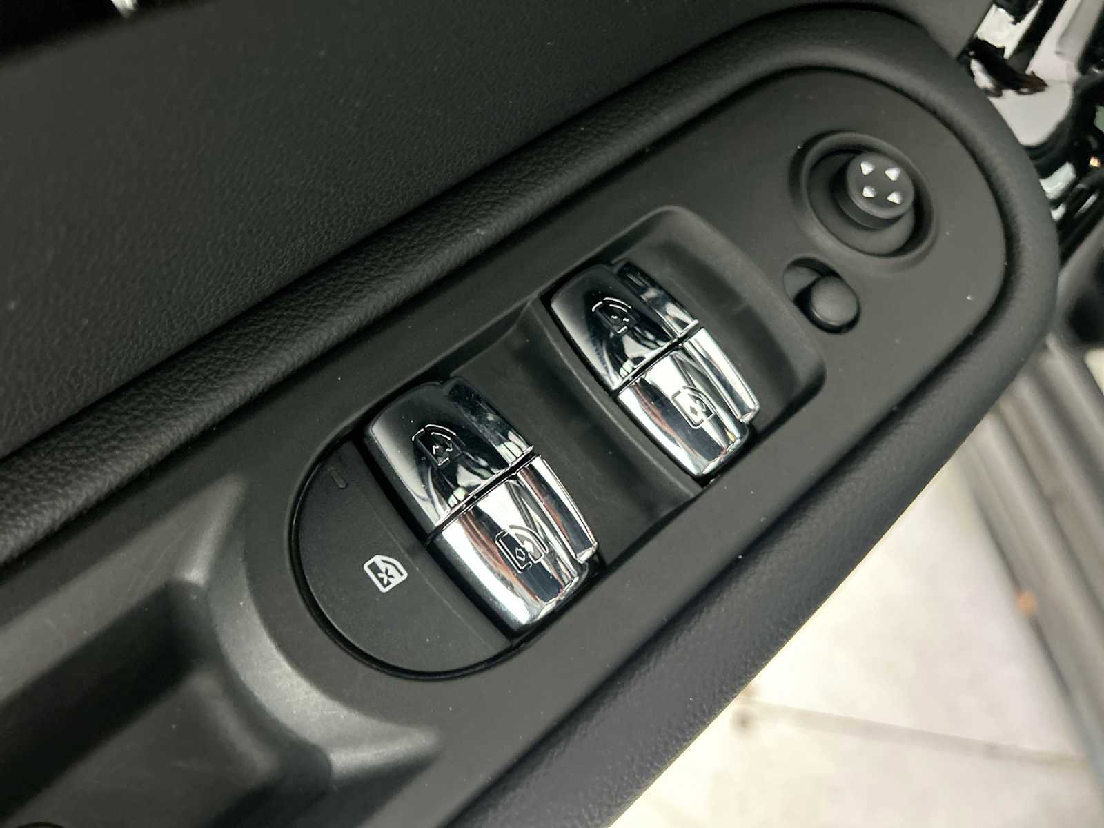 Used 2019 MINI Cooper Countryman S w/ Yin Yang Edition image 15